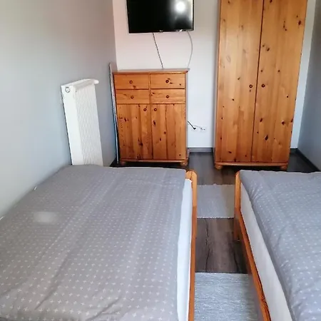 Csaladbarat Apartment *