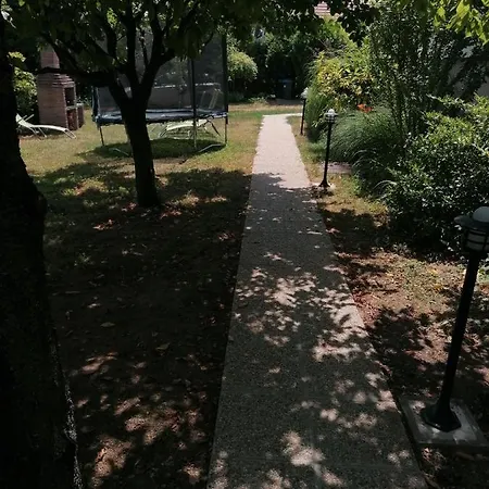 Csaladbarat Apartment