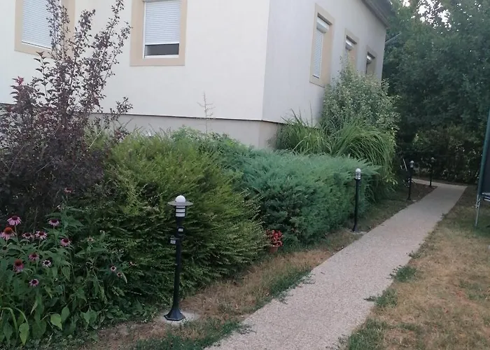 Csaladbarat דירה *